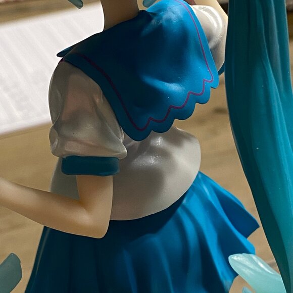 Hatsune Miku 16th Anniversary Luminasta KEI ver. SEGA Figure - Picture 9 of 11